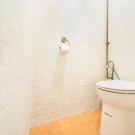 Beautiful Equipped In Apartment *