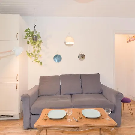 Beautiful Equipped In Apartment Paris