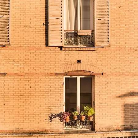 Beautiful Equipped In Apartment